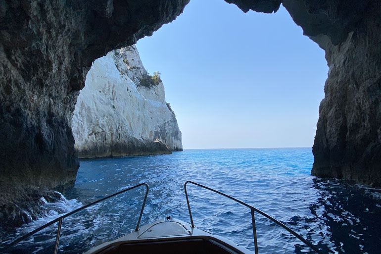 Shipwreck - Blue Caves Private Cruise tsilivi zakynthos
